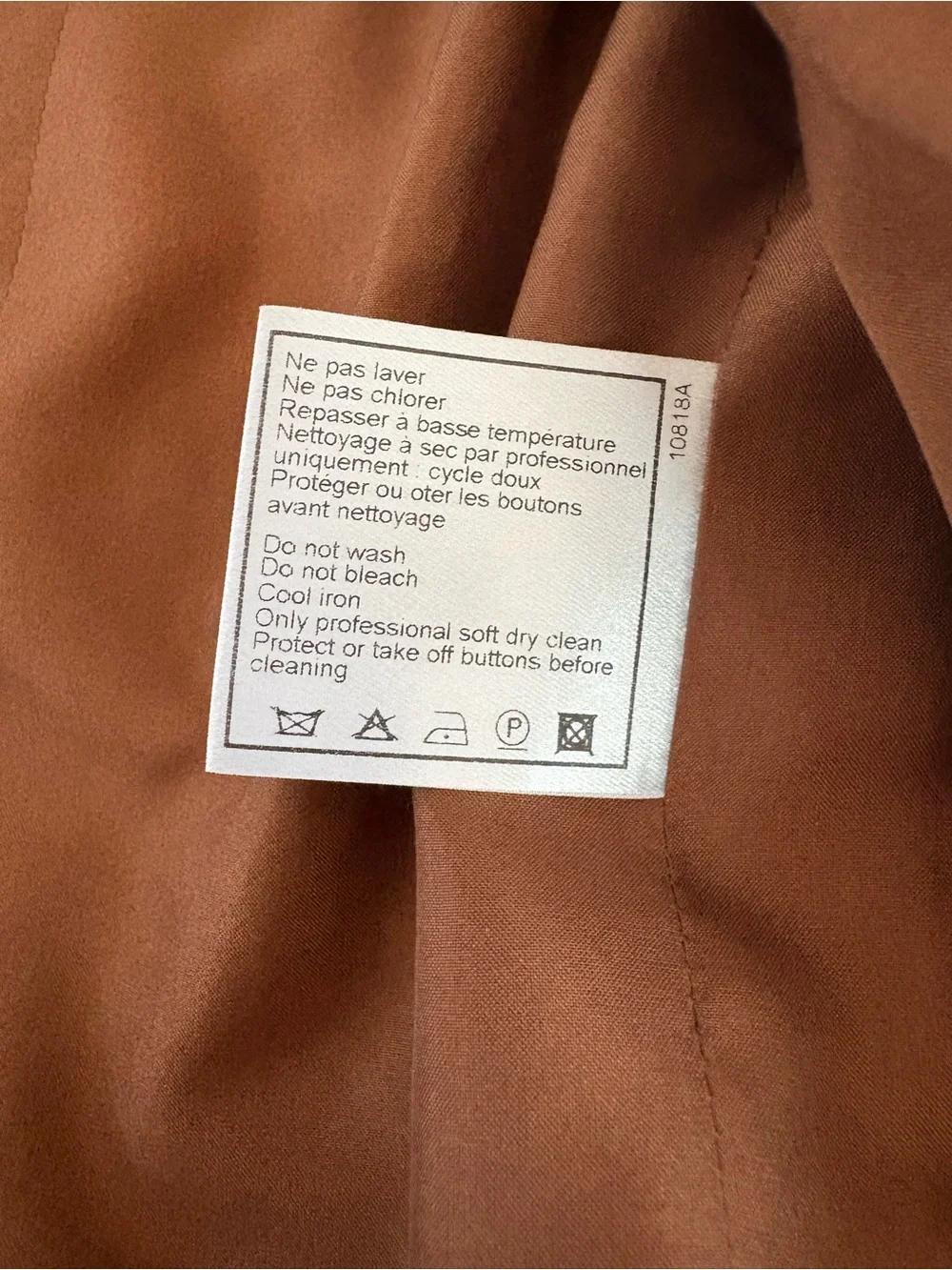 CHANEL 2000 Brown and Black Tweed Wool-skirt suit with belt
